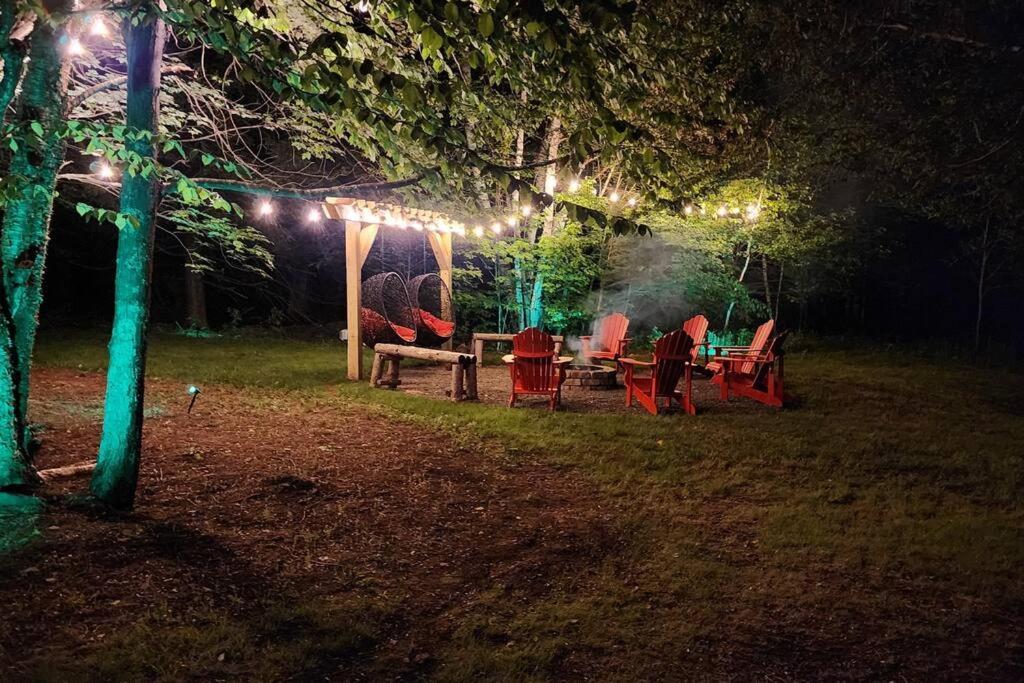 Mountain Blue Vista - Luxury Retreat Near Ski Resorts With Pond, Firepit And Hot Tub Windham Eksteriør bilde