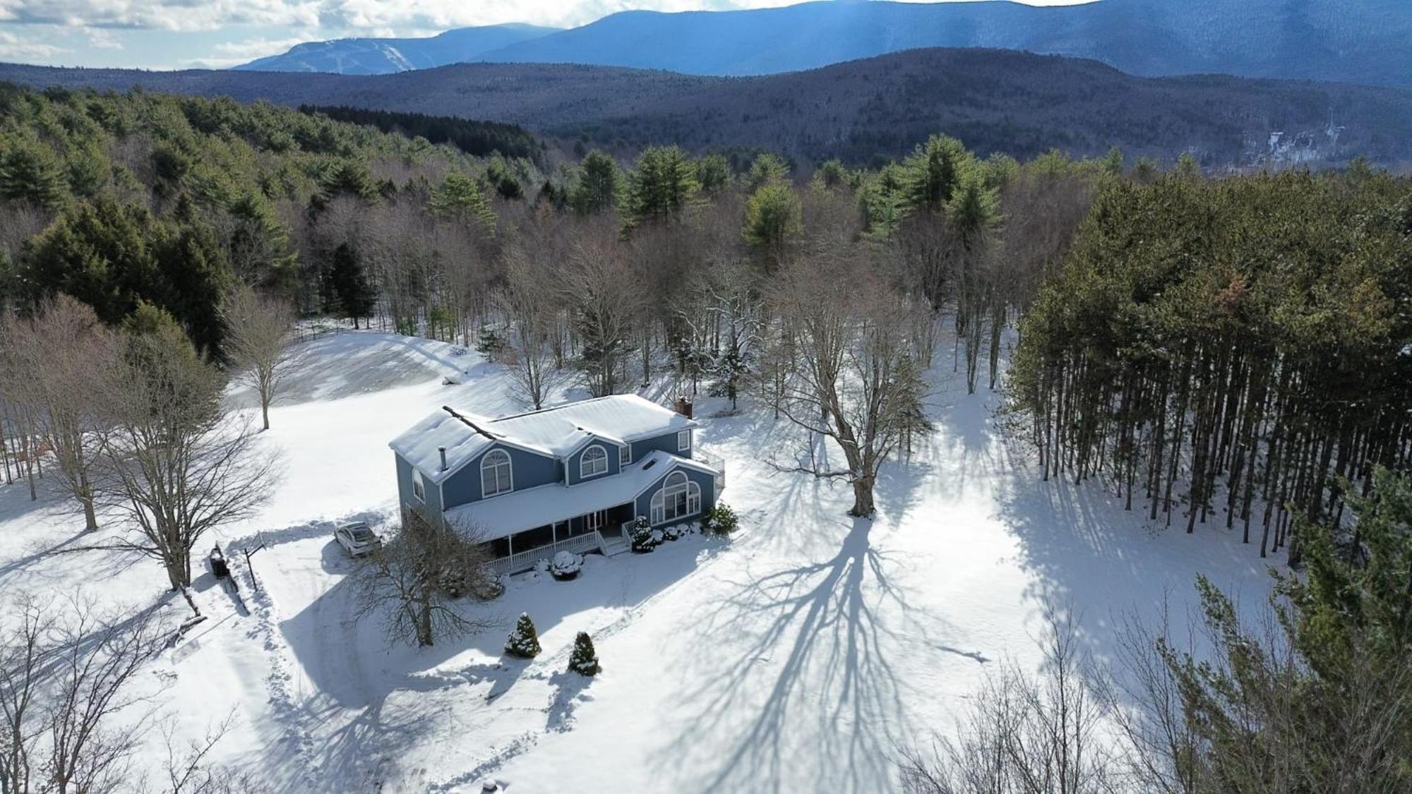 Mountain Blue Vista - Luxury Retreat Near Ski Resorts With Pond, Firepit And Hot Tub Windham Eksteriør bilde
